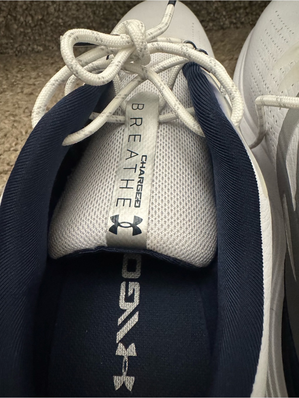 UNDER ARMOUR CHARGED BREATHE SPIKELESS WOMENS GOLF SHOES Size 9 - Picture 4 of 7